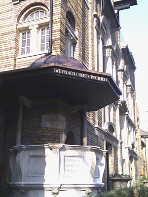 Christ Church, Brixton (Exterior pulpit)