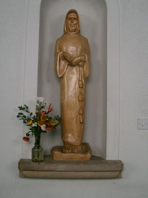 St Clare, Freeland (statue